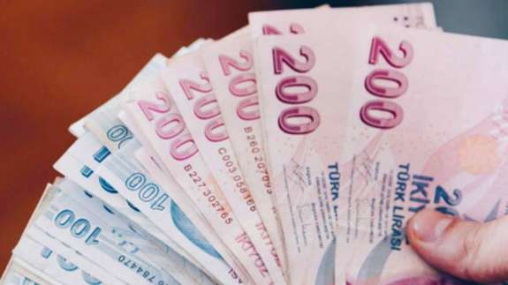 En düşük emekli ve memur maaşı ne kadar olur? 10 bin 500 liraya yaklaşıyor: İşte maaş tablosu!