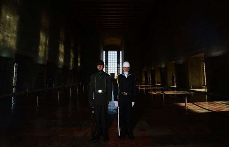 Anıtkabir askerlerinin sırrı! 4