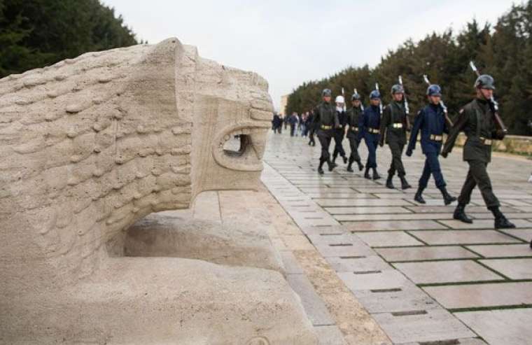 Anıtkabir askerlerinin sırrı! 9