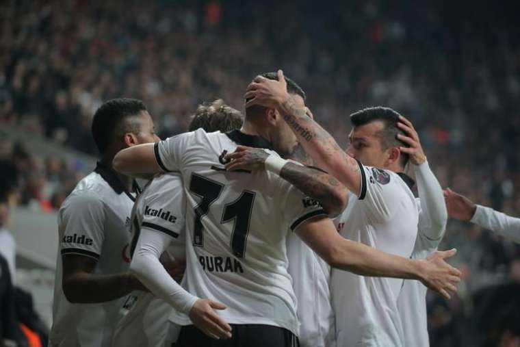 Beşiktaş'a şok! Avrupa kupalarından men... 2