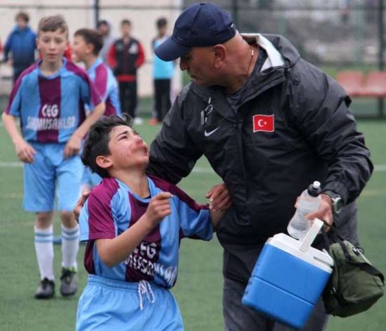 Genç sporcu gözyaşlarına boğuldu! 'Bırakın beni...' 3