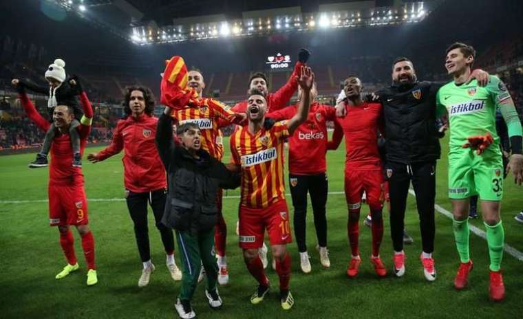 Bugün açıklandı... Ligde inanılmaz tablo! VAR olmasaydı Fenerbahçe... 10