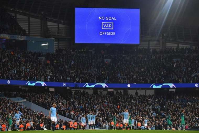 Guardiola'dan Cüneyt Çakır açıklaması! 'İnanılmaz sıkıcı' 8