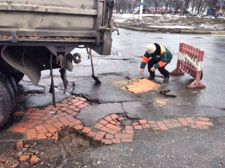 Görenler şaşkına döndü! Metroya tabutla bindiler 14