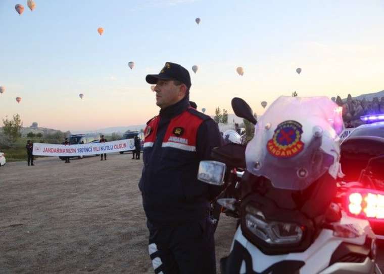 JÖAK timi sıcak hava balonundan atlayış gerçekleştirdi 8