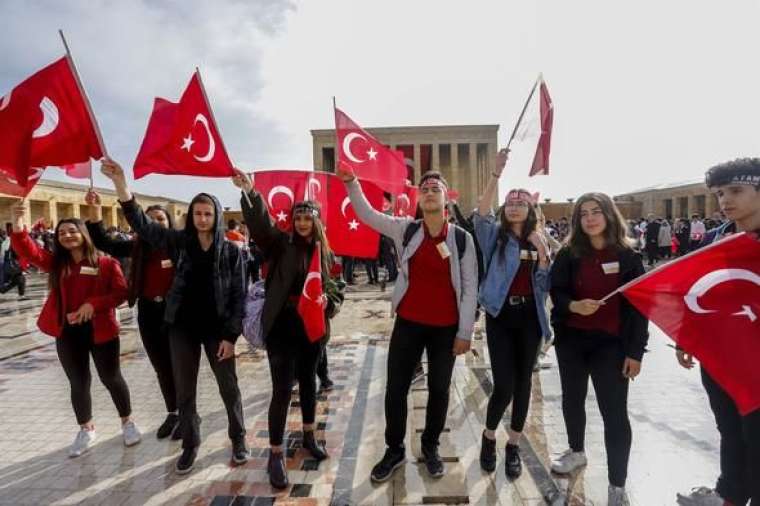 Anıtkabir'e akın ettiler 10