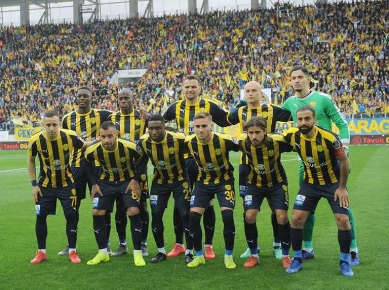 VAR olmasaydı Süper Lig'de o takım küme düşecekti! 18