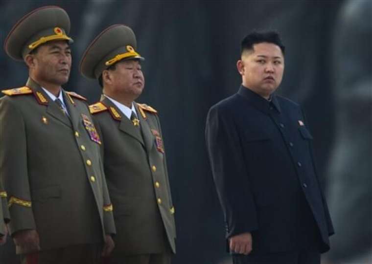 Kim Jong-un hakkında kan donduran iddia: Pirana dolu su tankına attı 15