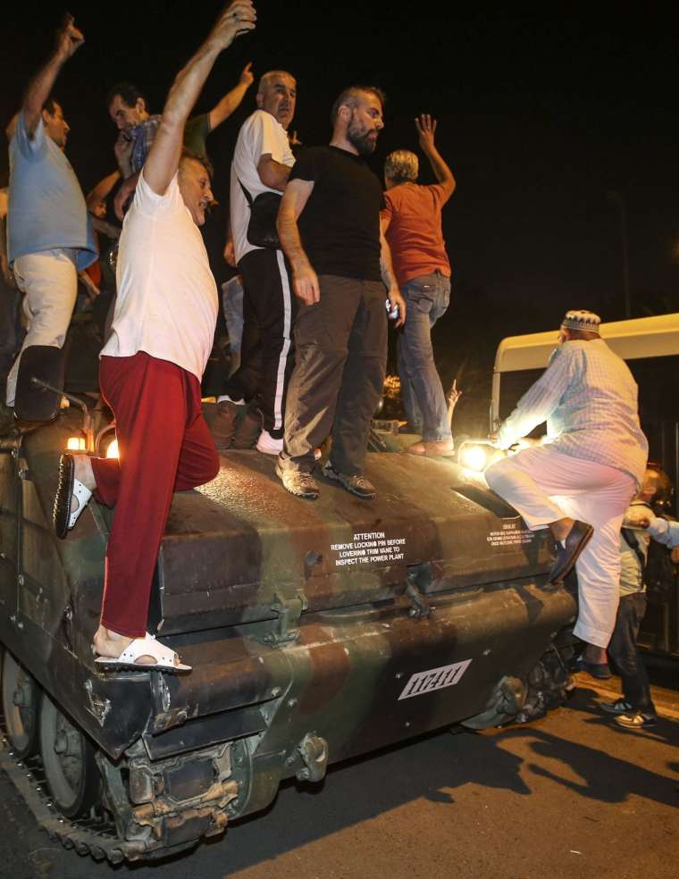 Göğüslerini siper ettiler! İşte O 15 Temmuz kahramanları 14