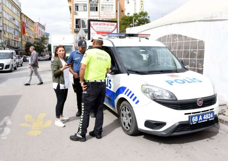 Ve uygulama başladı! Sürücülere arabada sigara içme cezası 8