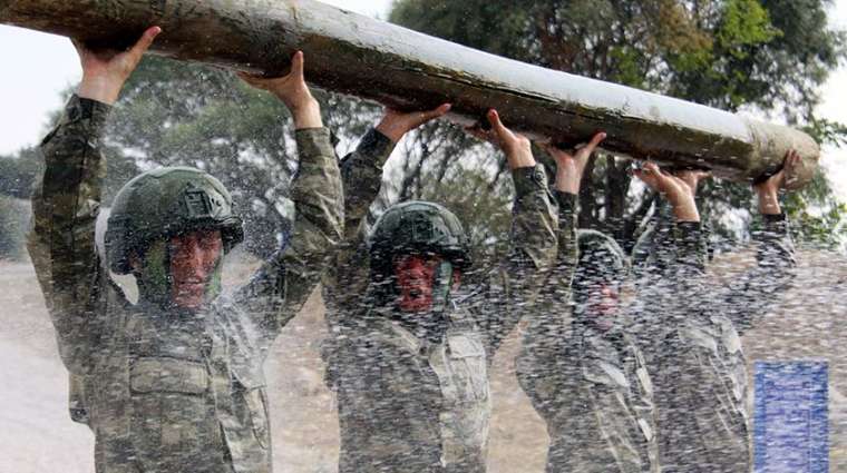 Komandolardan savaş provası... Nefes kesen fotoğraflar 7