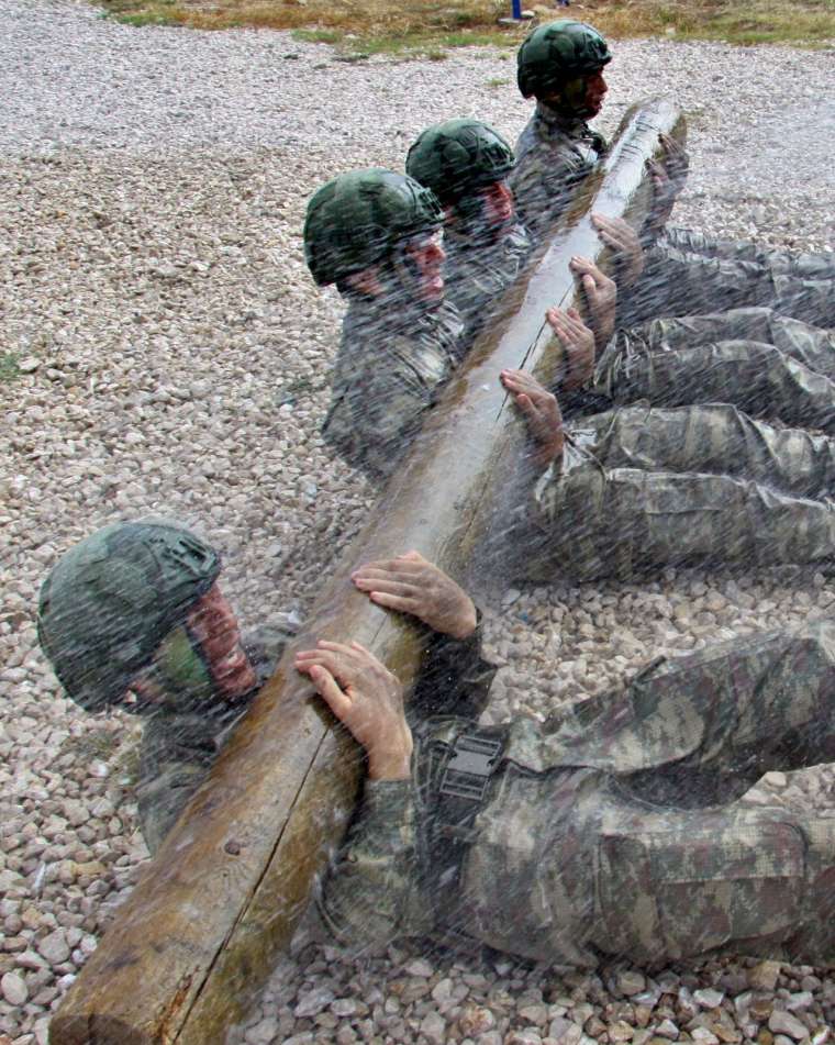 Komandolardan savaş provası... Nefes kesen fotoğraflar 16