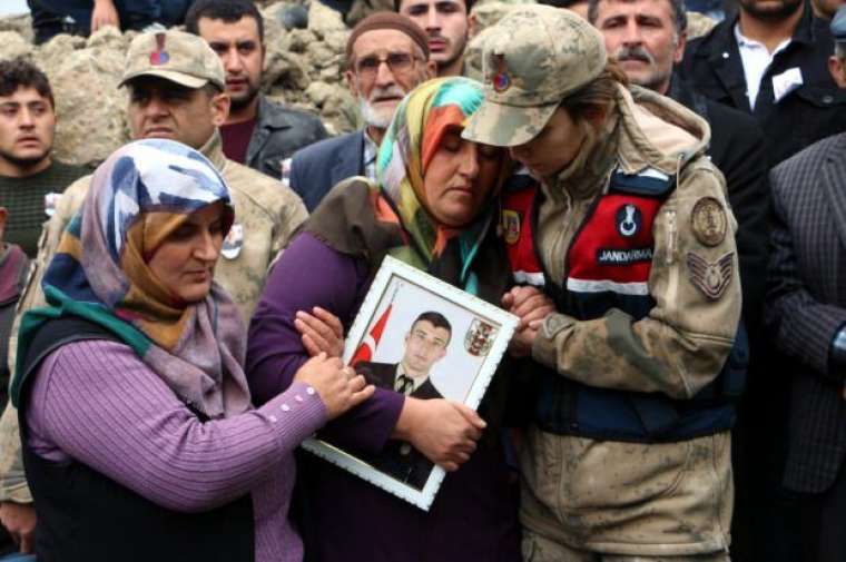 Şehidinin dedesinden tokat gibi sözler! 1