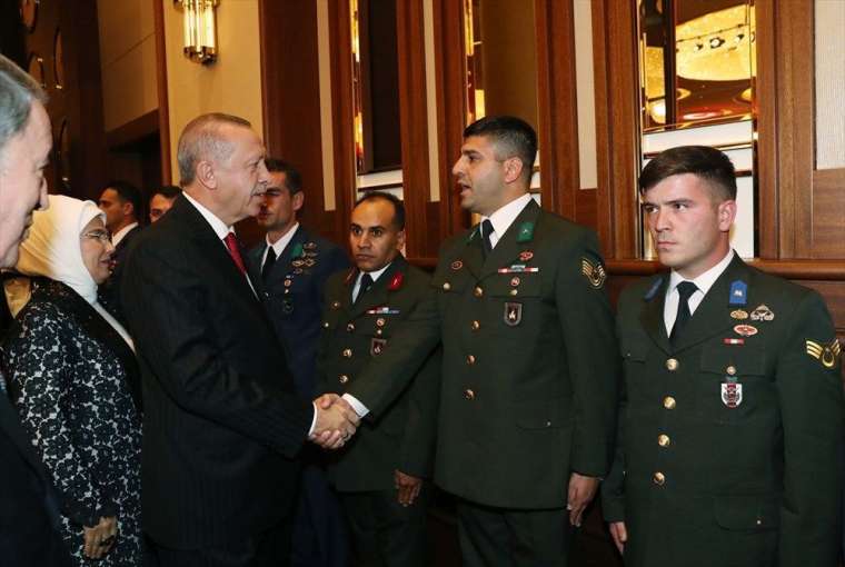 29 Ekim kabul töreninde sürpriz isimler 40