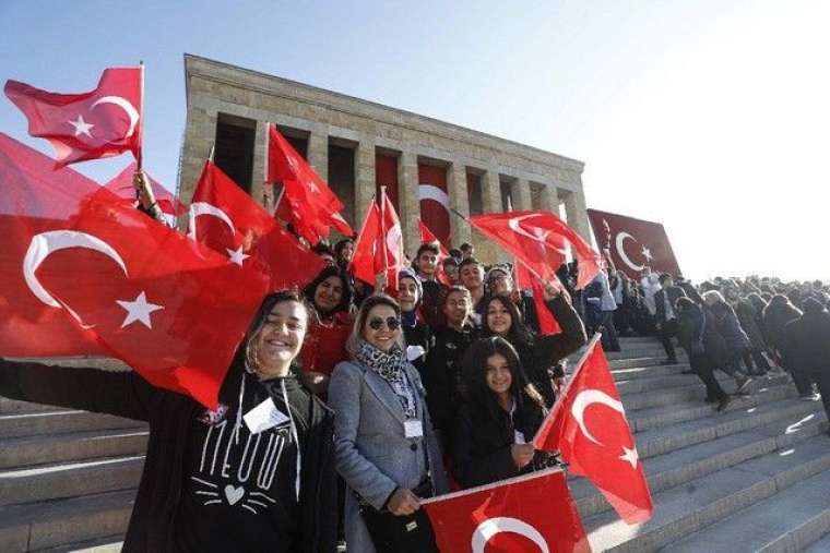 Anıtkabir'de tarihi gün! On binler Ata'nın huzuruna çıktı 10