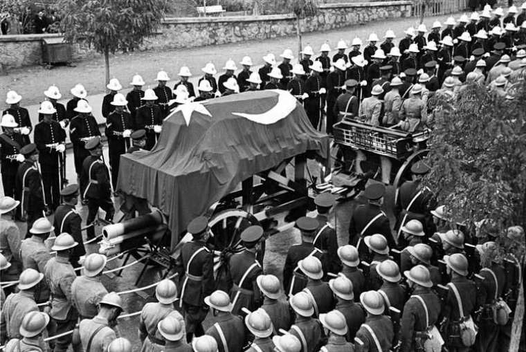 Atatürk’ün cenazesinden fotoğraflar 13