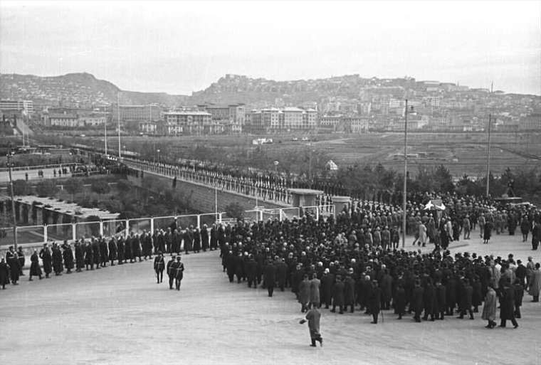 Atatürk’ün cenazesinden fotoğraflar 15