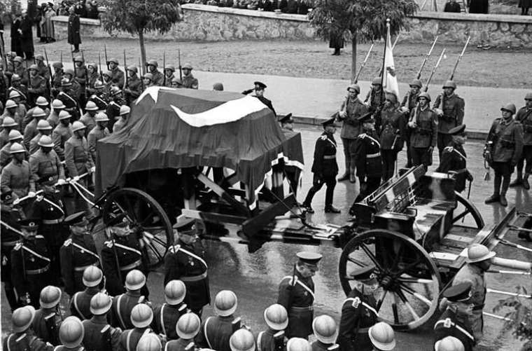 Atatürk’ün cenazesinden fotoğraflar 7