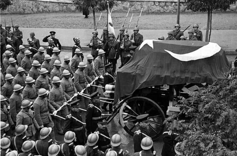 Atatürk’ün cenazesinden fotoğraflar 9