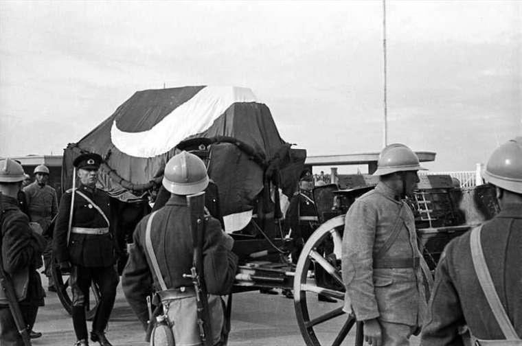 Atatürk’ün cenazesinden fotoğraflar 11