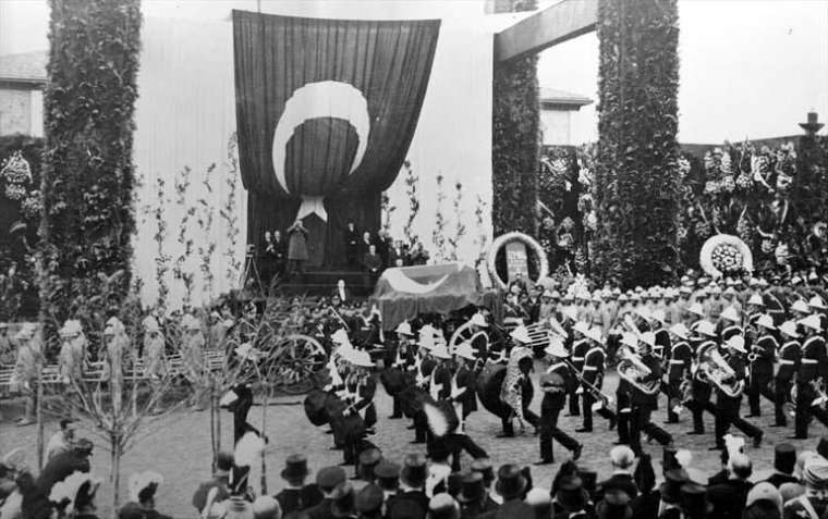 Atatürk’ün cenazesinden fotoğraflar 33