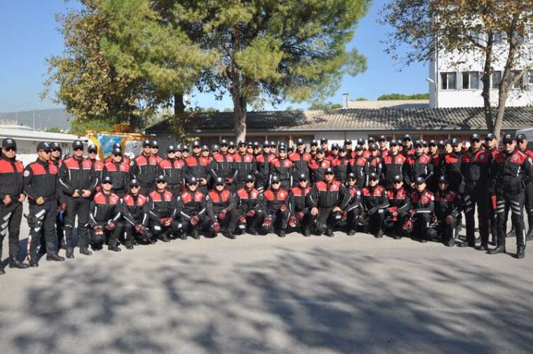 Kadın polislerimiz hayran bıraktı! Şehidimizin motoru... 3