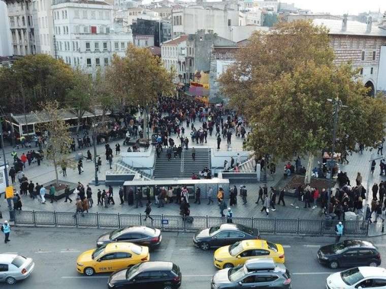 Eminönü'nde "Umut kuyruğu"! Havadan böyle fotoğraflandı 2