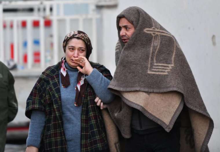 Elazığ'da gün ağardı! İşte Elazığ depreminden fotoğraflar... 27