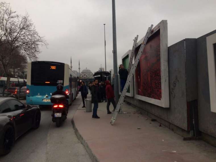 İstanbul'u karıştıran afiş! Polis harekete geçti 3