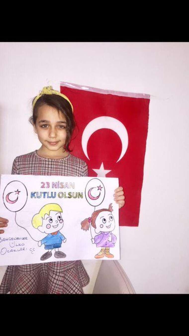 23 Nisan coşkusu evlerde yaşandı 19