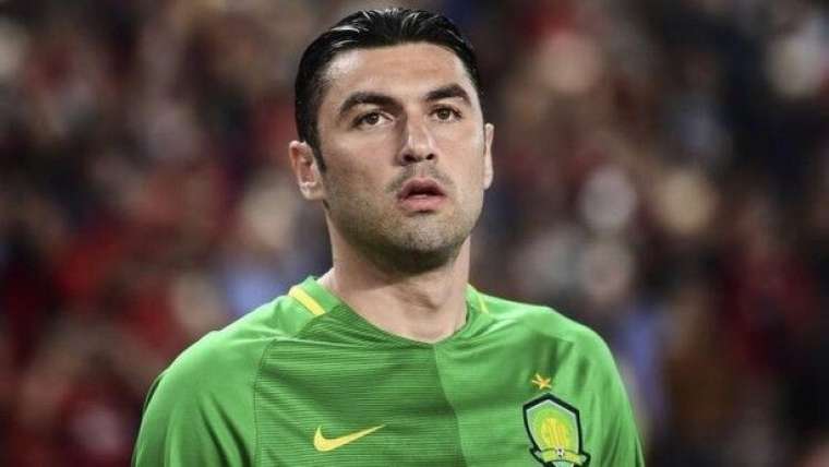 Burak Yılmaz Çin'de yaşadıklarını anlattı 8