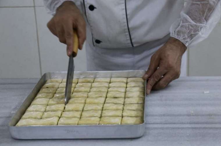 Türkiye'de bir ilk: Soğuk baklava üretti, siparişlere yetişemiyor 13