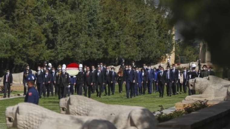 Kurtuluş yolculuğunun 101. yılı! Anıtkabir'de sosyal mesafeli tören 10