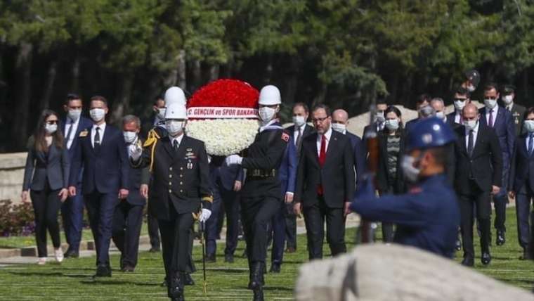 Kurtuluş yolculuğunun 101. yılı! Anıtkabir'de sosyal mesafeli tören 7