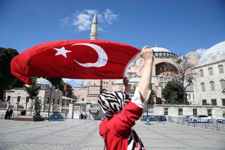 Tarihi Ayasofya kararı sonrası çılgına döndüler 15