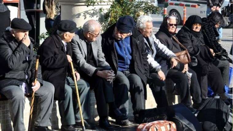 Sadece markete izni! 65 yaş üstüne yasak gelen iller 42'ye çıktı 40