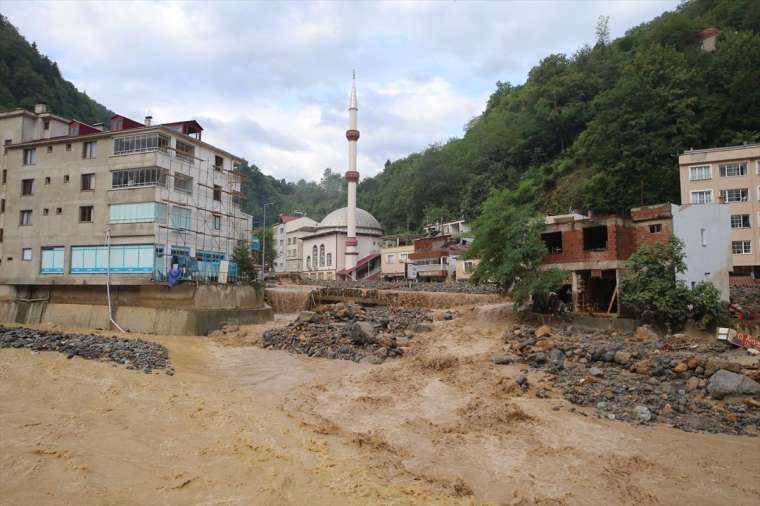 Hava aydınlandı! Giresun'daki felaketin büyüklüğü ortaya çıktı 31