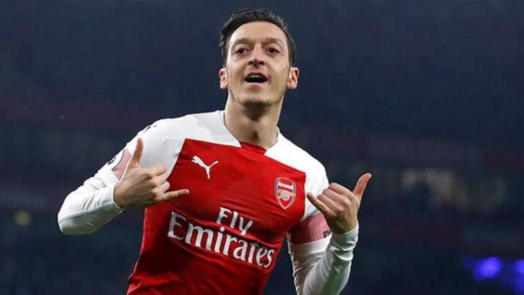 İşte Mesut Özil'in Fenerbahçe'deki forma numarası 4