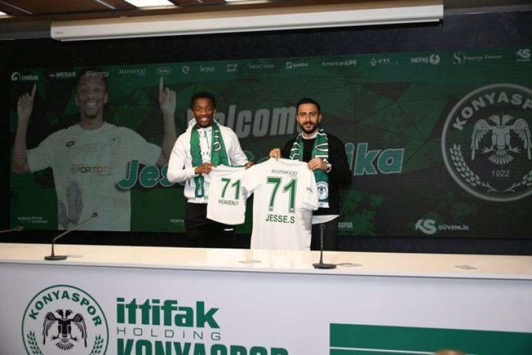 Süper Lig’de transfer fırtınası esiyor; İmzalar peş peşe geldi… 18