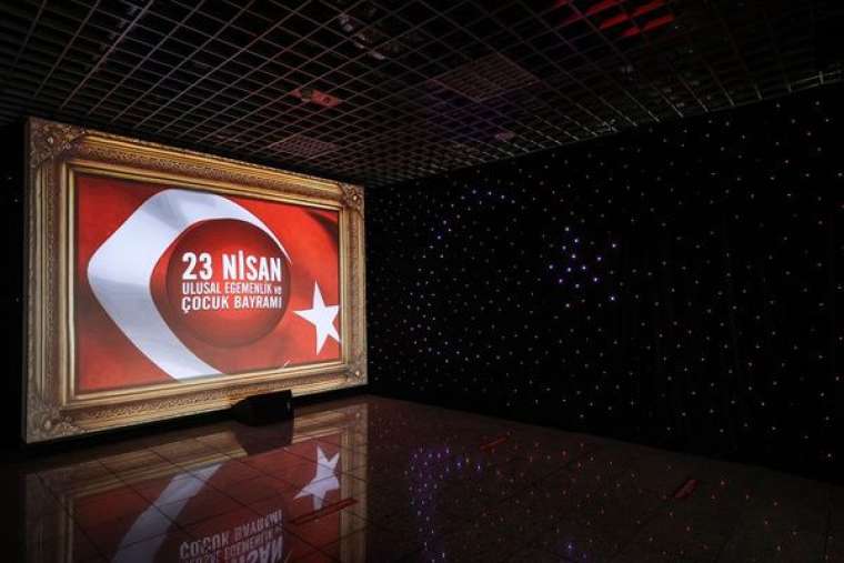 Cumhurbaşkanlığı İletişim Başkanlığı'ndan 23 Nisan'a özel dijital gösterim 6