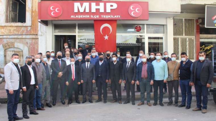 İP'de deprem! MHP'ye geçen partili sayısı 135'e yükseldi 6