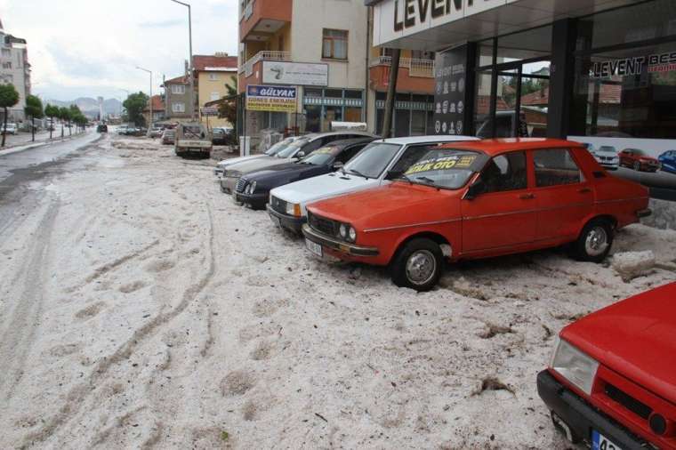 Böyle temizlendi! 15 dakikada beyaza büründü 3