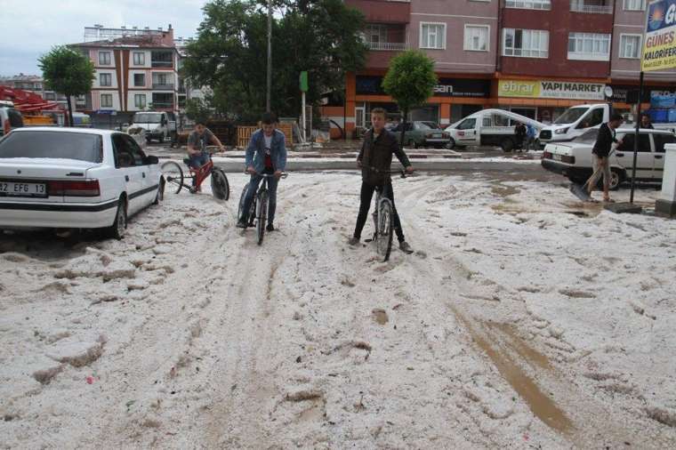 Böyle temizlendi! 15 dakikada beyaza büründü 21