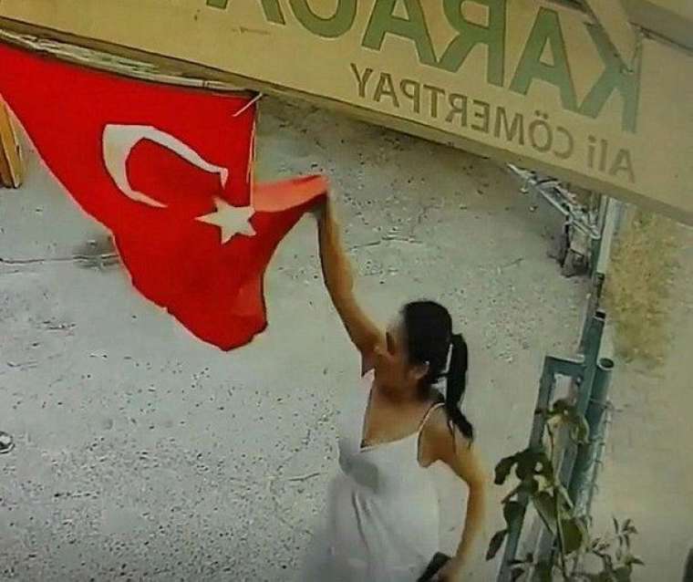 Türk bayrağına alçak saldırı! Skandal savunma... 1