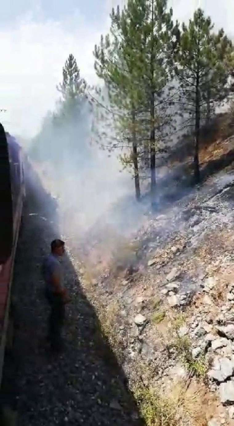 Makinist treni durdurup yangını söndürmeye koştu 4