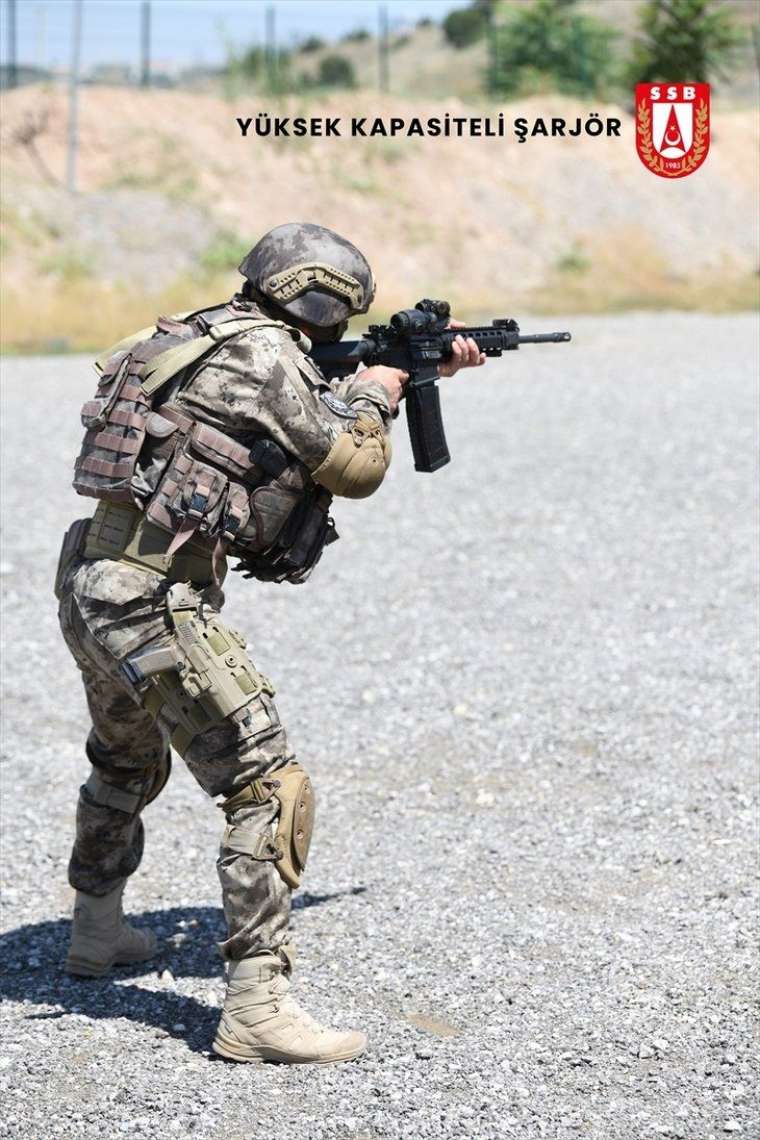 Hedefe kesintisiz 60 mermi! İşte Mehmetçiğin yeni şarjörü 3