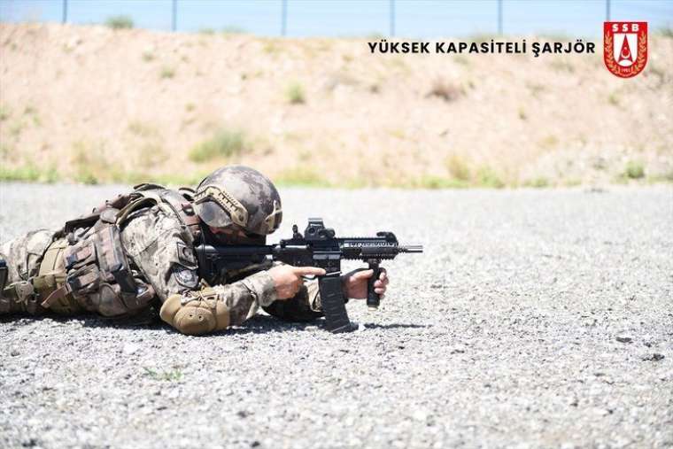 Hedefe kesintisiz 60 mermi! İşte Mehmetçiğin yeni şarjörü 8