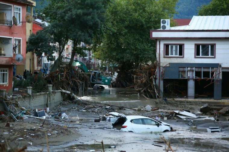 Sel felaketinin etkisi gün ağarınca ortaya çıktı! Korkunç görüntüler 1