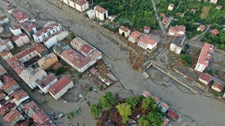 Sel felaketinin etkisi gün ağarınca ortaya çıktı! Korkunç görüntüler 21