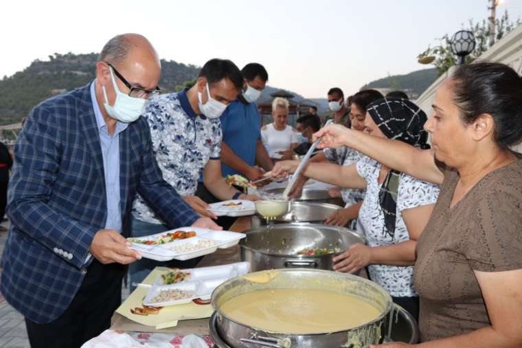 Alevi Kültür Derneği Silifke Şubesinden iftar yemeği 5